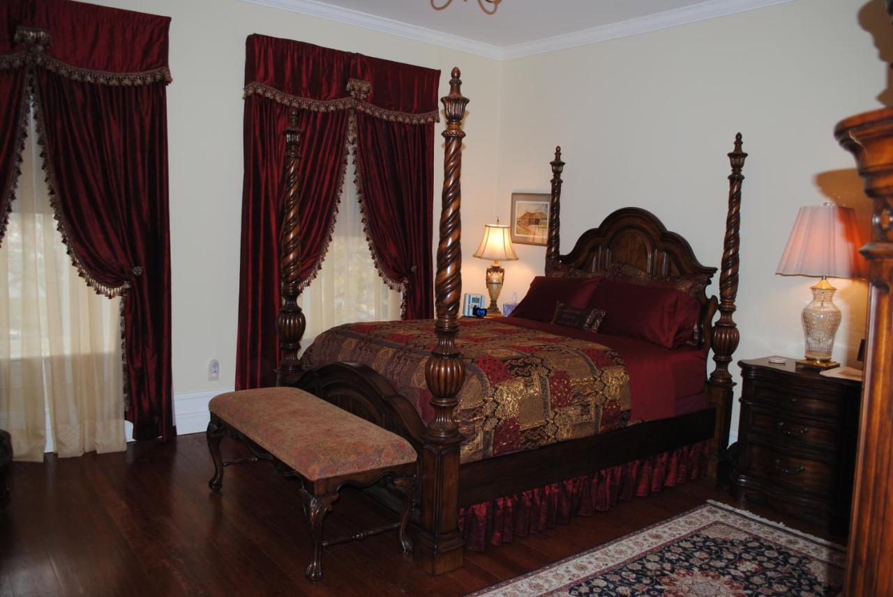ווית'וויל Trinkle Mansion Bed & Breakfast מראה חיצוני תמונה
