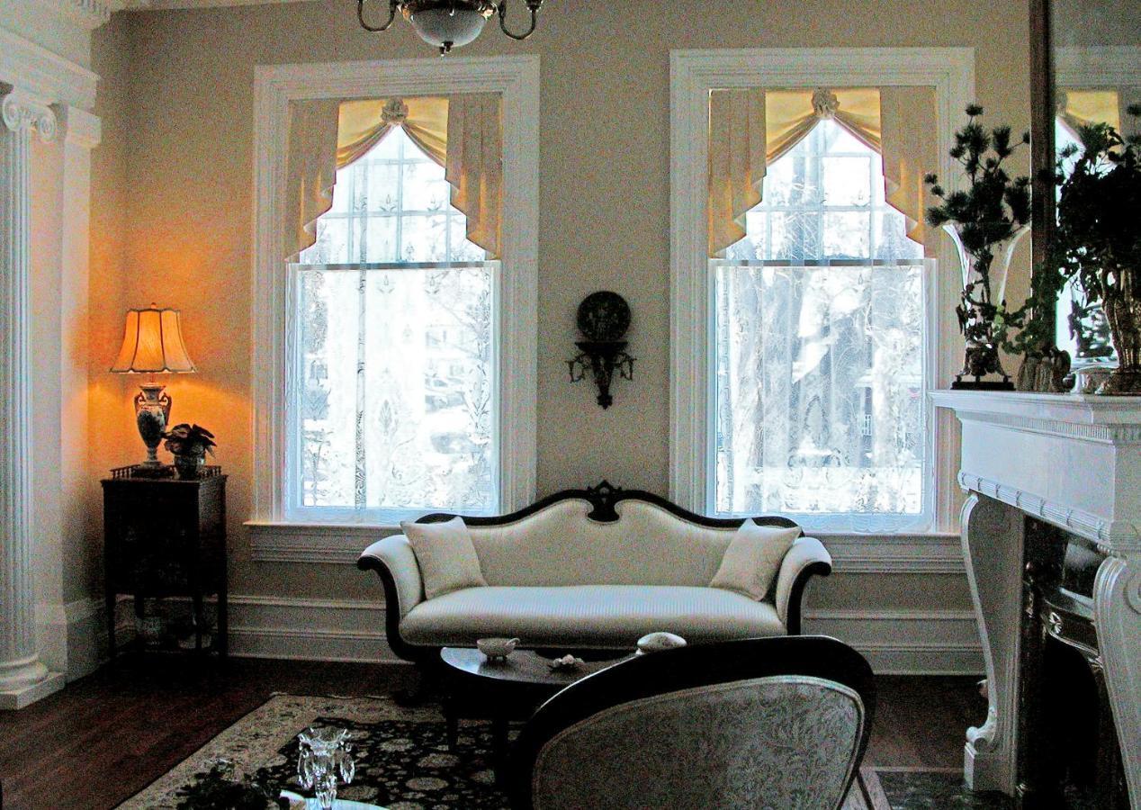 ווית'וויל Trinkle Mansion Bed & Breakfast מראה חיצוני תמונה